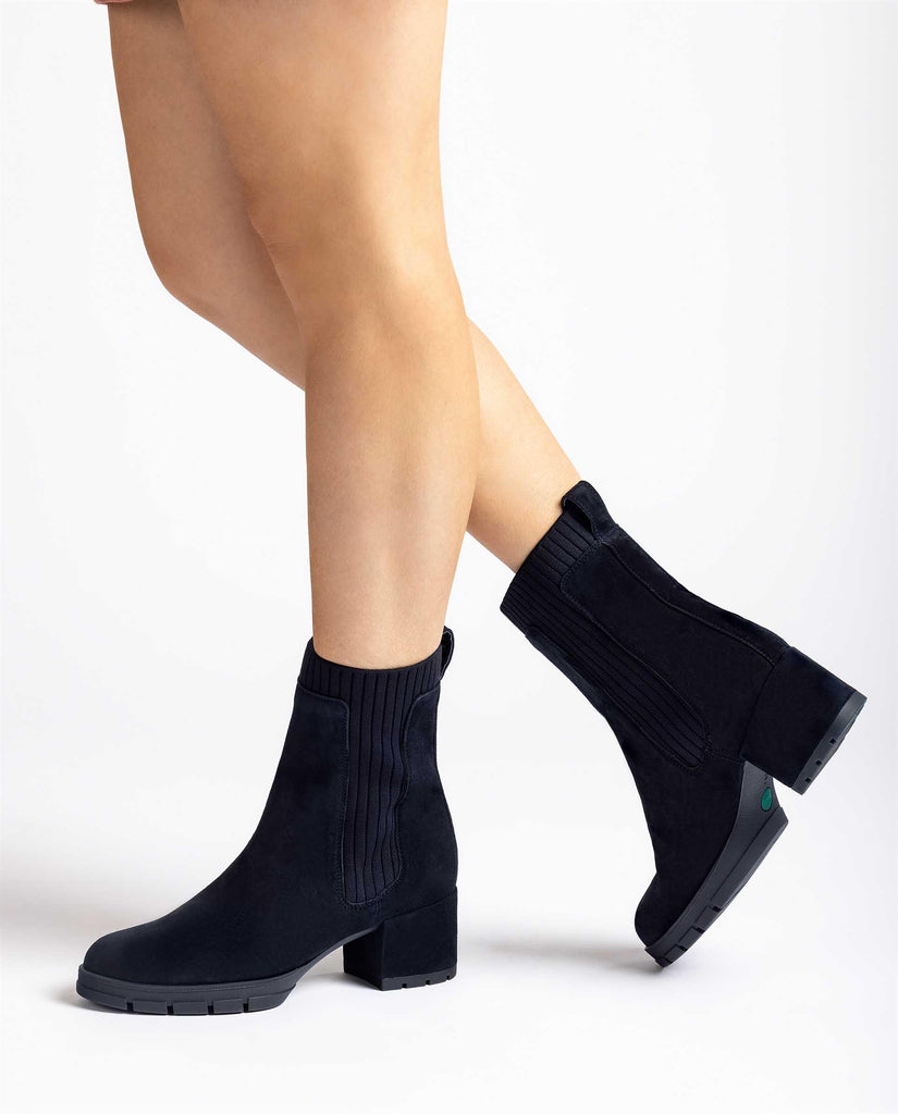 Unisa black outlet suede ankle boots